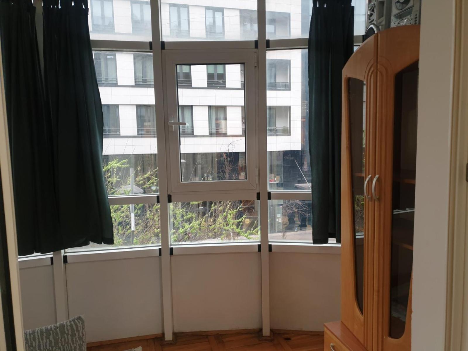 Apartment Dreams